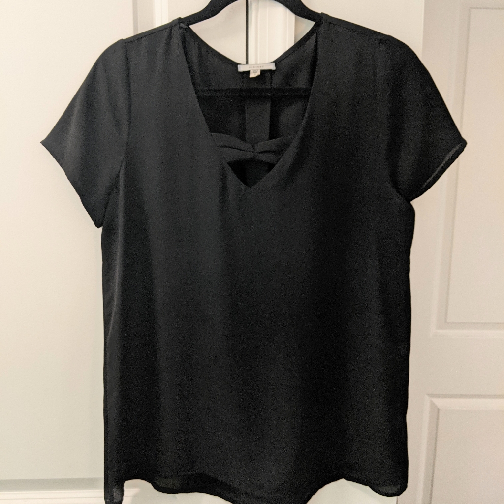 Pleione - Black Short Sleeve Blouse
